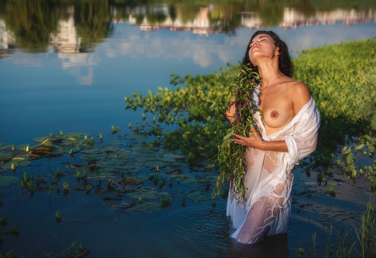 Голые девки на Ивана Купала