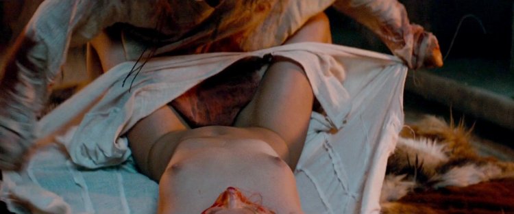 Александра Бортич фото ню