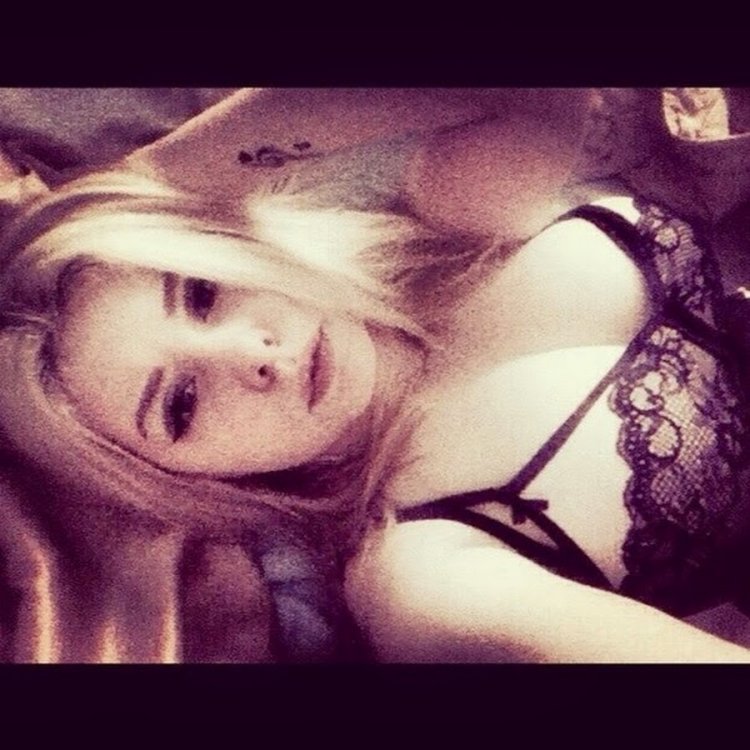 Brazzers надпись