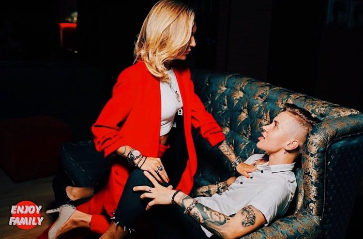 Ксения Милас сейчас 2022