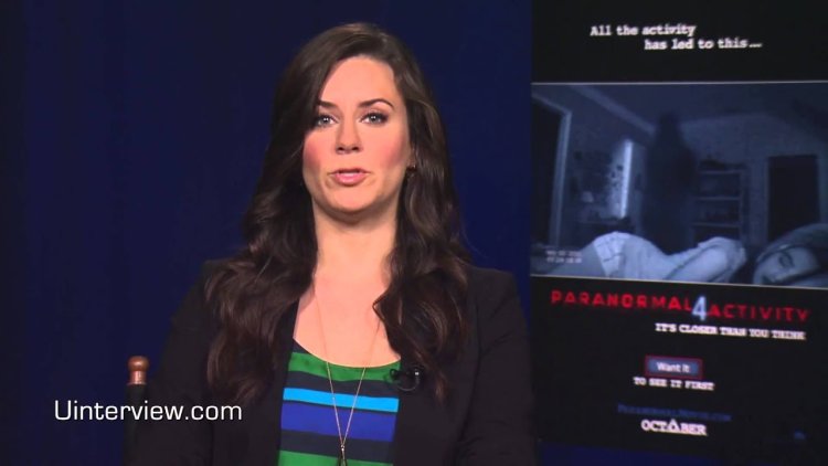 Кэти Боланд юным возрасте купается в фильме беглый дом