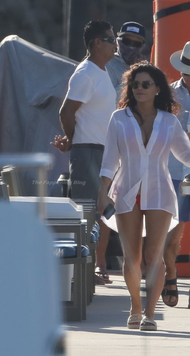 Лорен санчес