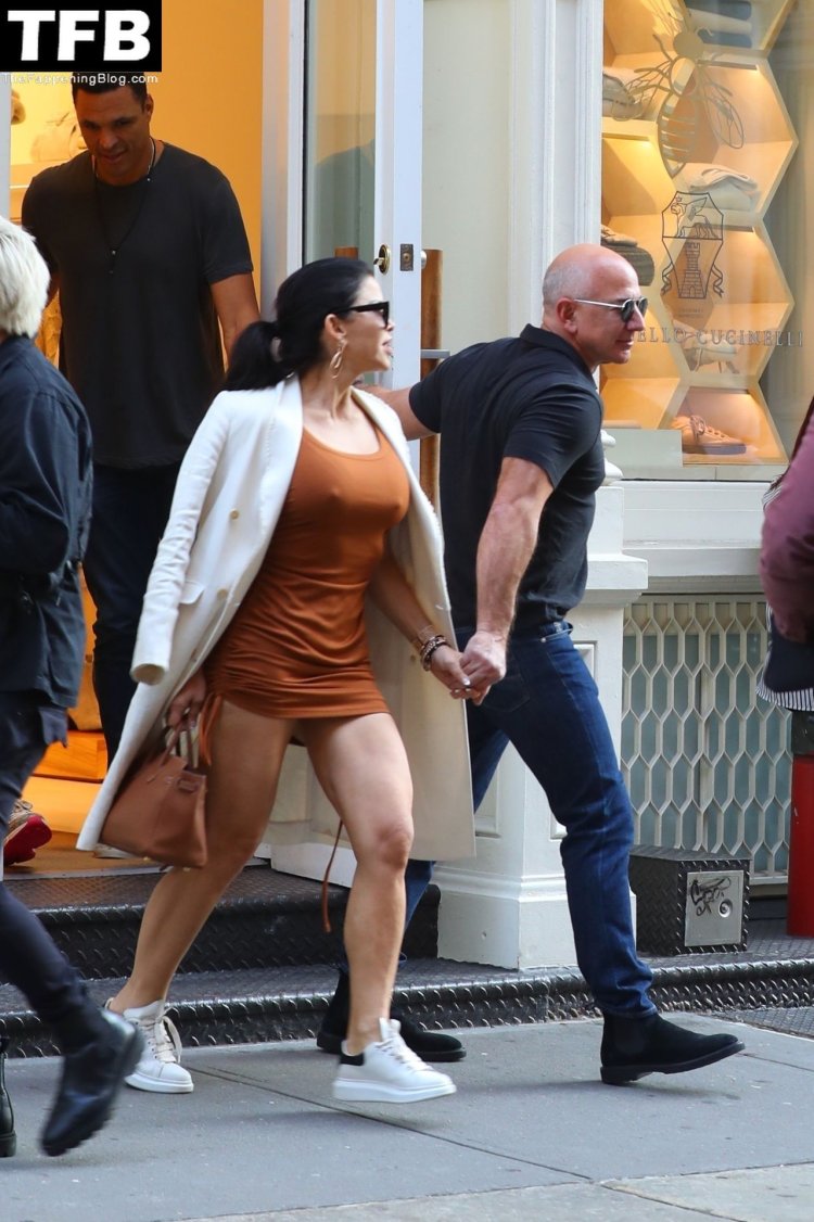 Лорен санчес