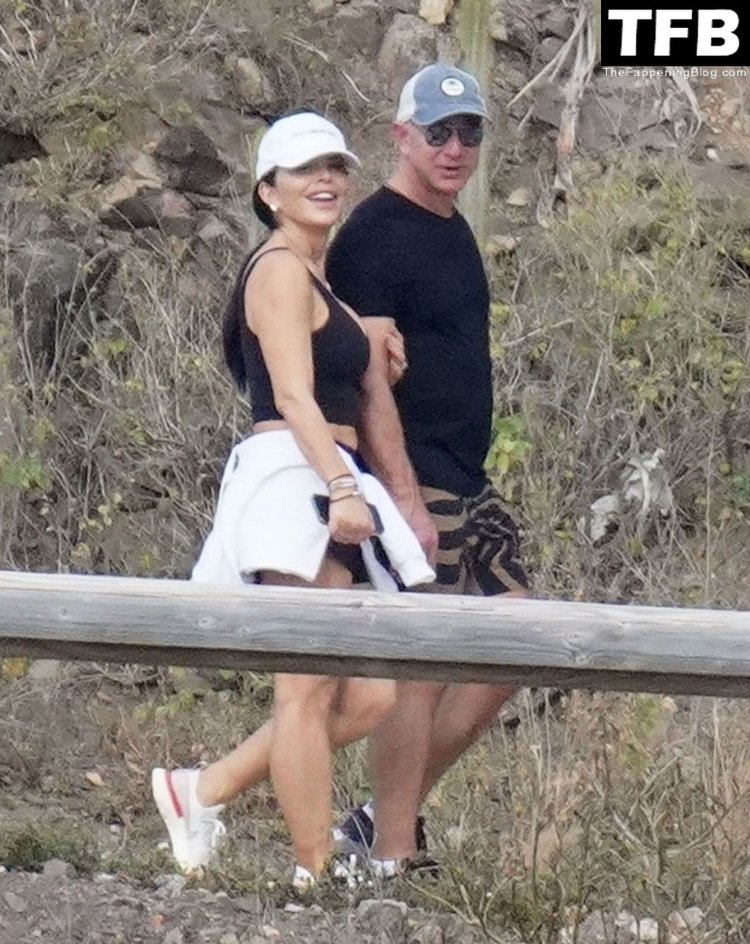 Лорен санчес