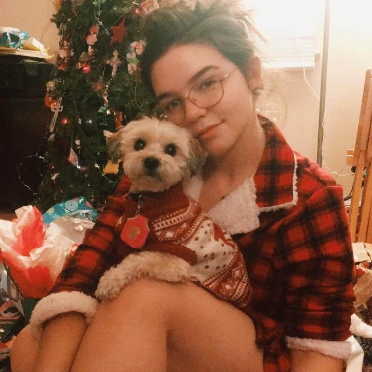 Мэдисон Девенпорт в купальнике