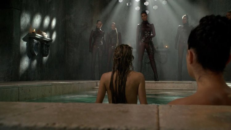 Марибель Верду грудь