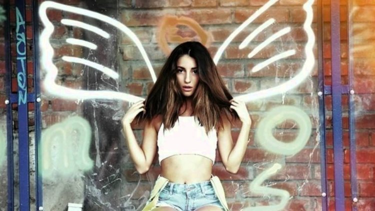 Kristina si в купальнике