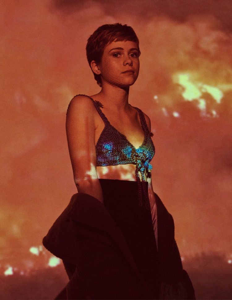 София Лиллис в Нижнем белье оно