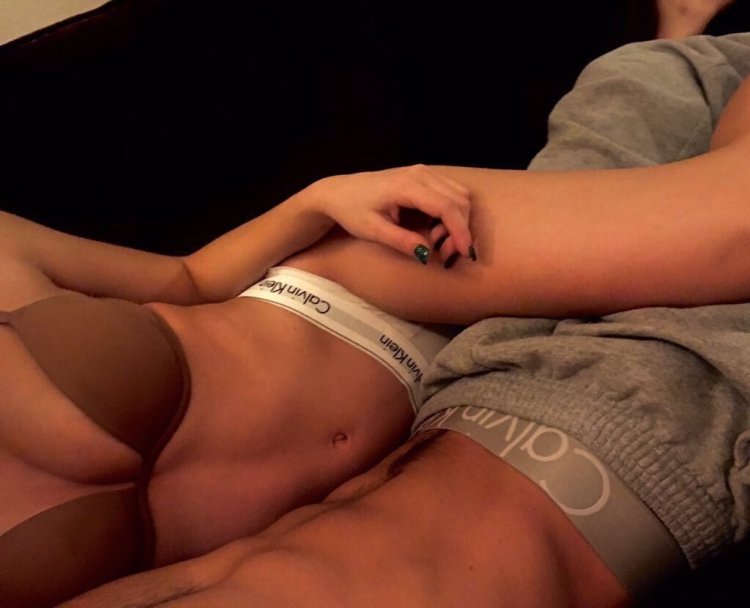 Авани Грегг слив голая