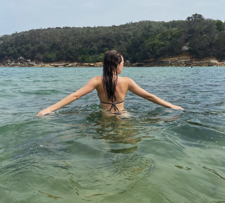 Алисия дебнем-Керри бикини