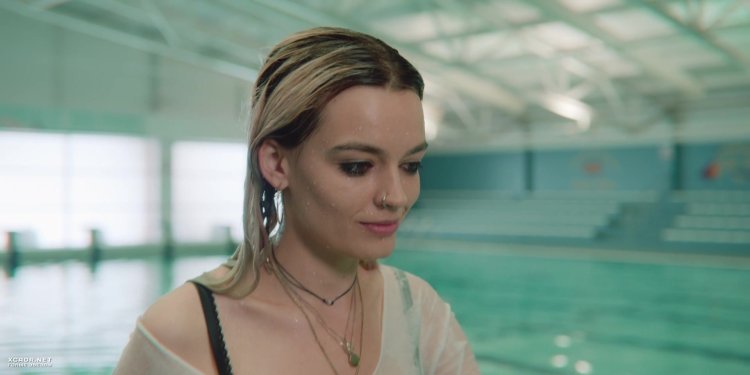 Эмма Маккей актриса