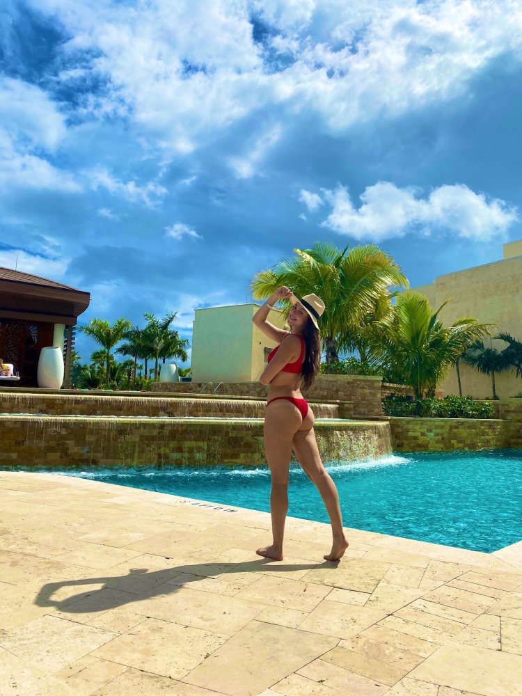 Кира Косарин голая фейк знаменитости