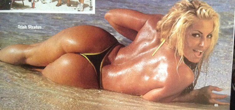 Триш Стратус попка