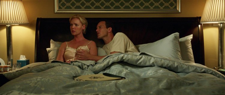 Сиськи актрисы Кэтрин Хейгл