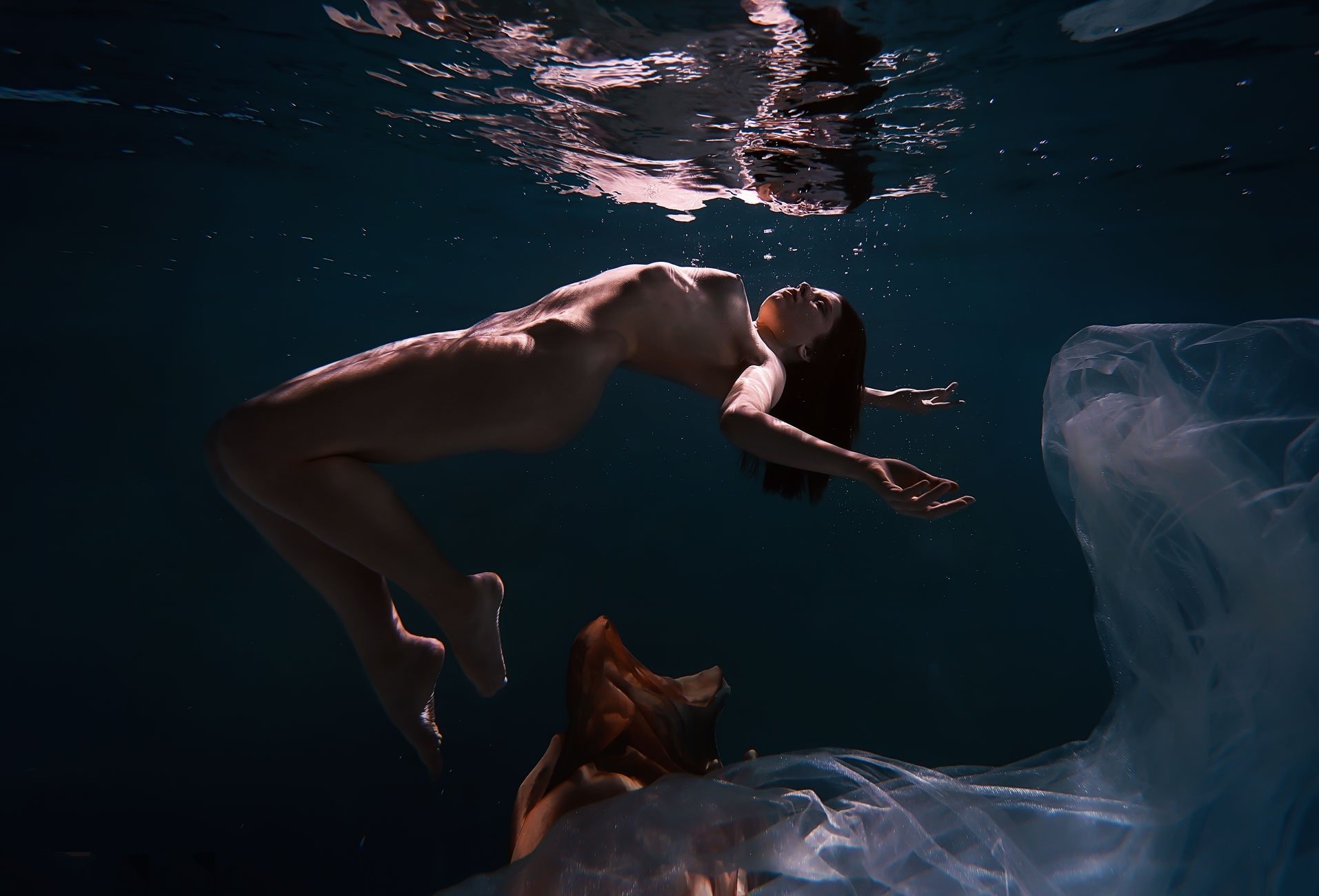 под водой фото голая девушка фото 78