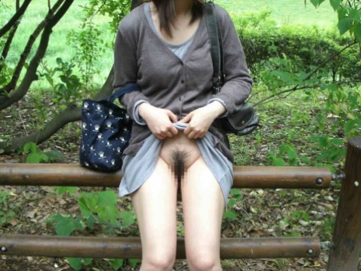 Порно японки под юбки фото 95