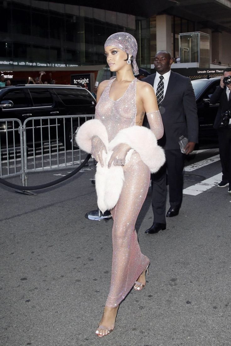 Рианна голая папарацци