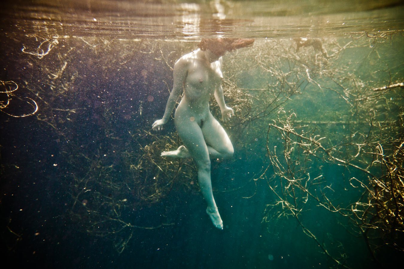 фото голая под водой фото 7