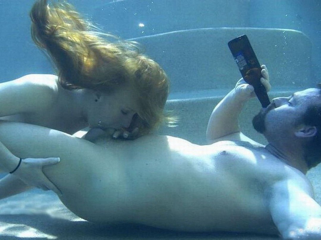голые члены под водой фото 14
