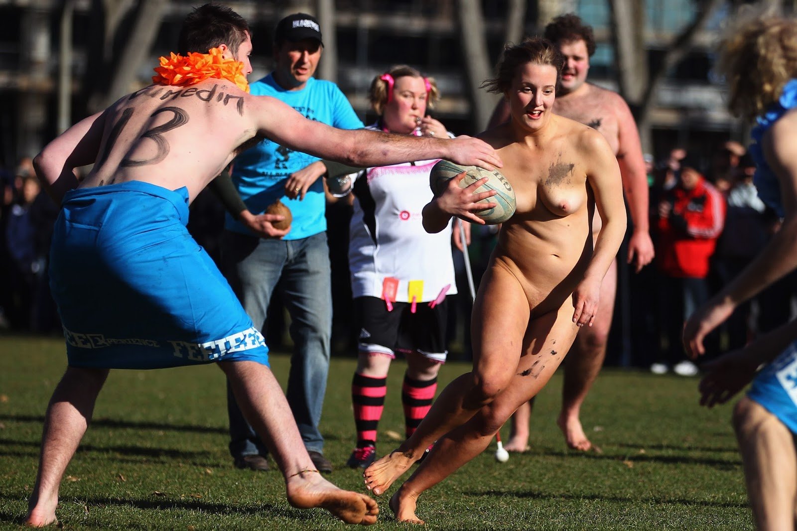 Nude rugby