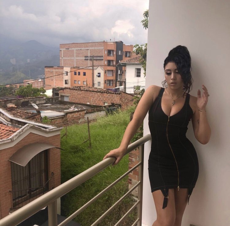 Кали учис без макияжа