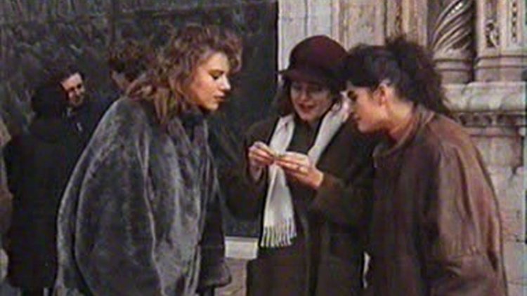 Дебора Насименту в бикини