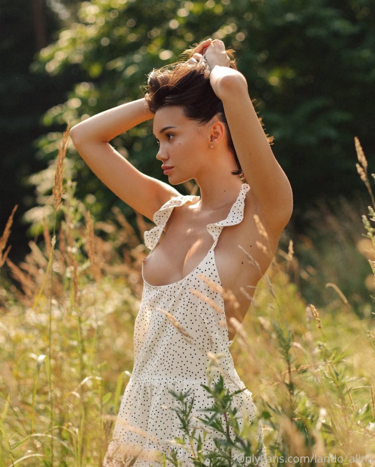 Алина Ландо модель эро