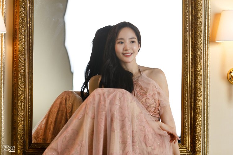 Пак мин-ён в Нижнем белье