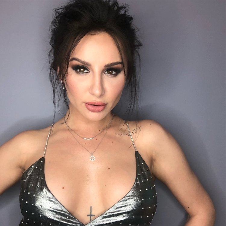 Анна Дзюба Асти