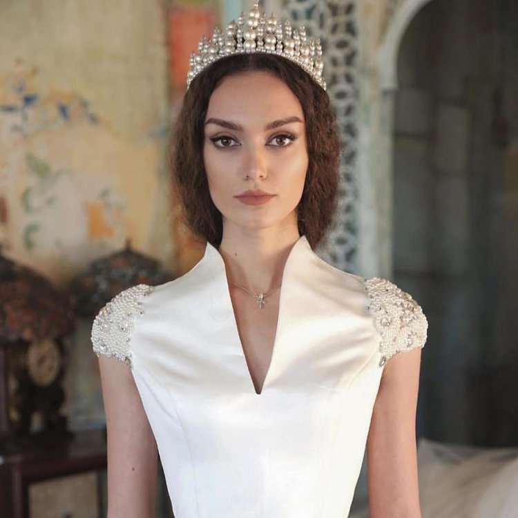 Румынская модель Мадалина Генеа