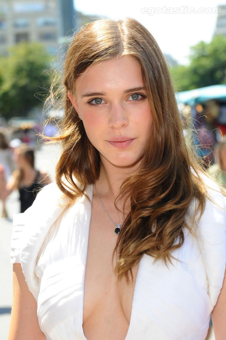 Gaia weiss