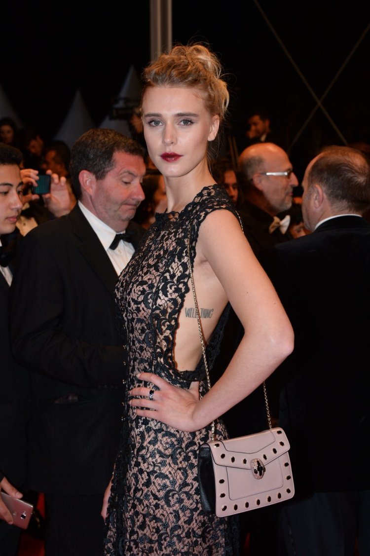 Гайя Уайсс бикини