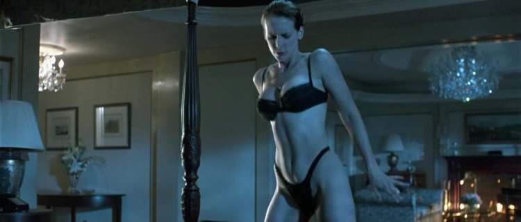 Джейми ли Кёртис сиськи