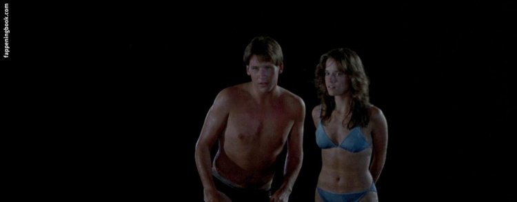 Лиа томпсон в купальнике