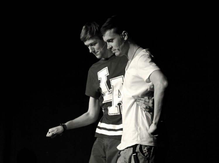 Арсений попов и антон шастун