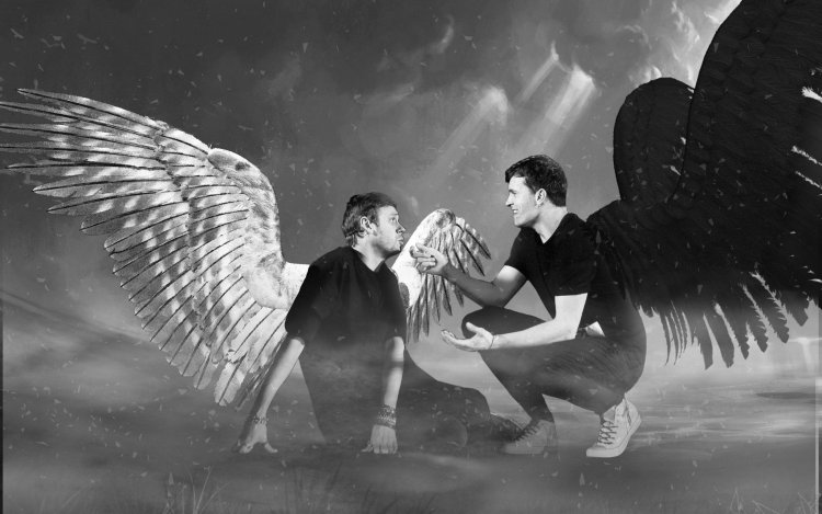 Арсений попов с крыльями ангела