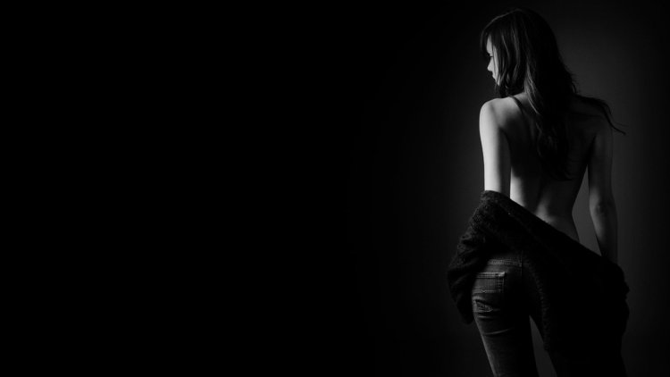 Девушки со спины