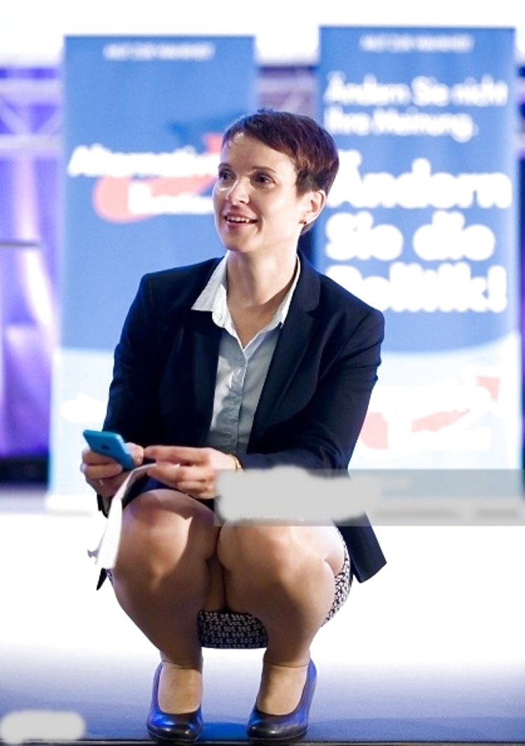 Голые телеведущие Арина Шарапова