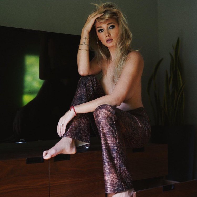 Каролина Свифт