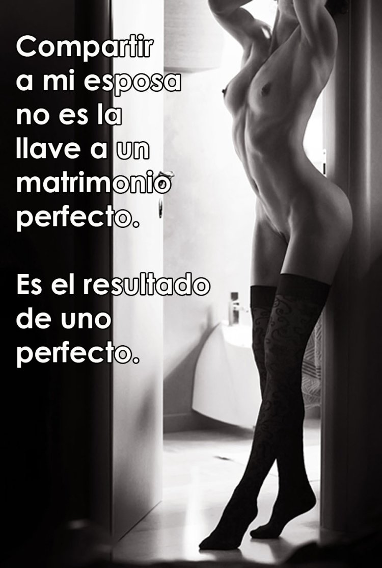 Брюнетки голые в колготках