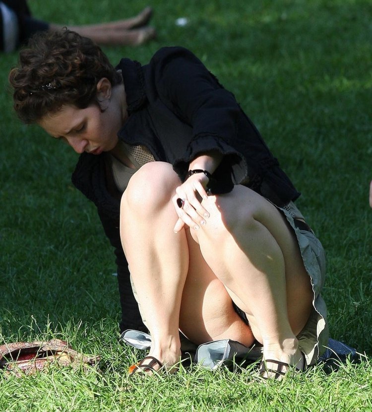 Девушка засветила сиськи