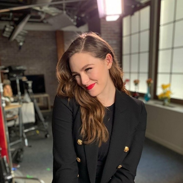 Даниэль Роуз Расселл наследие 2 сезон