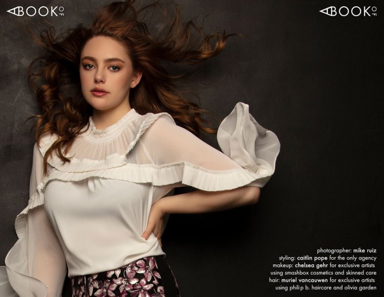 Даниэль Роуз Расселл в купальнике