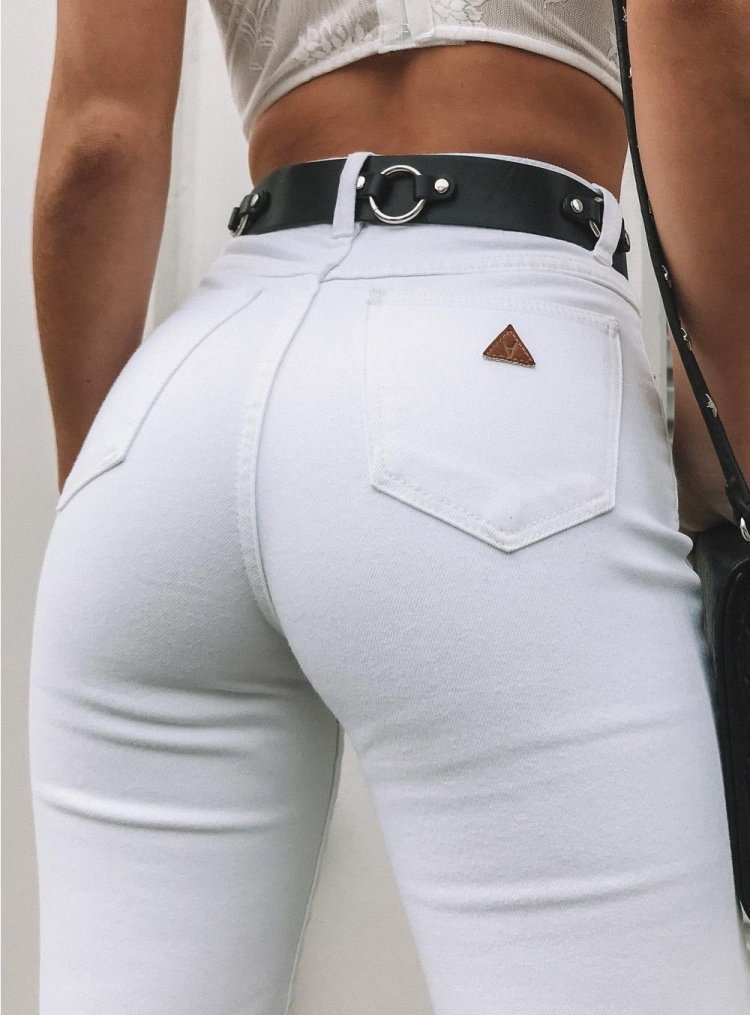 Visible panty line trousers