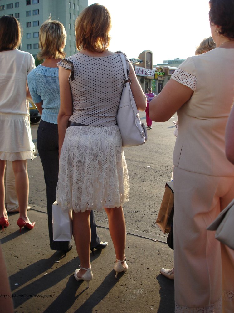 Просвечивающиеся брюки