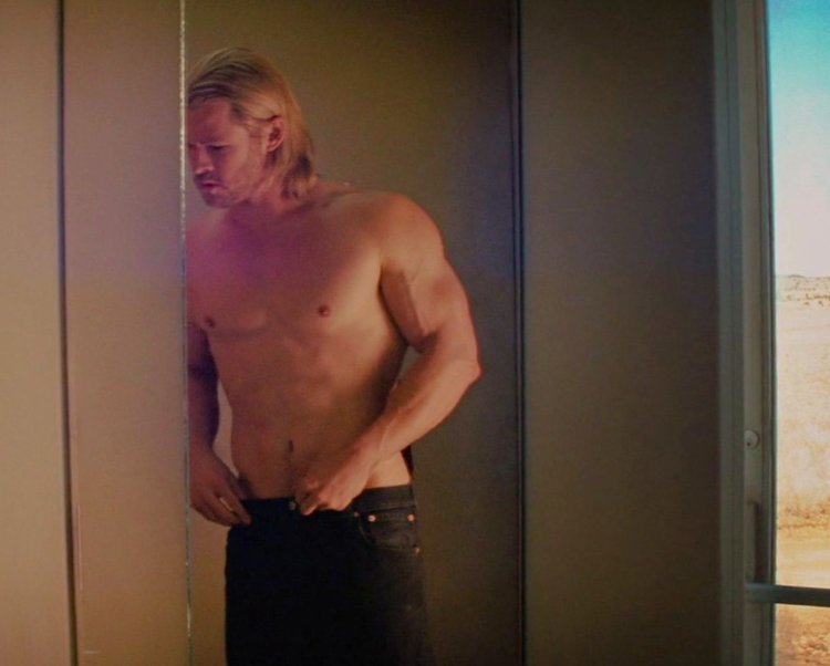 Крис и Лиам Хемсворт голые