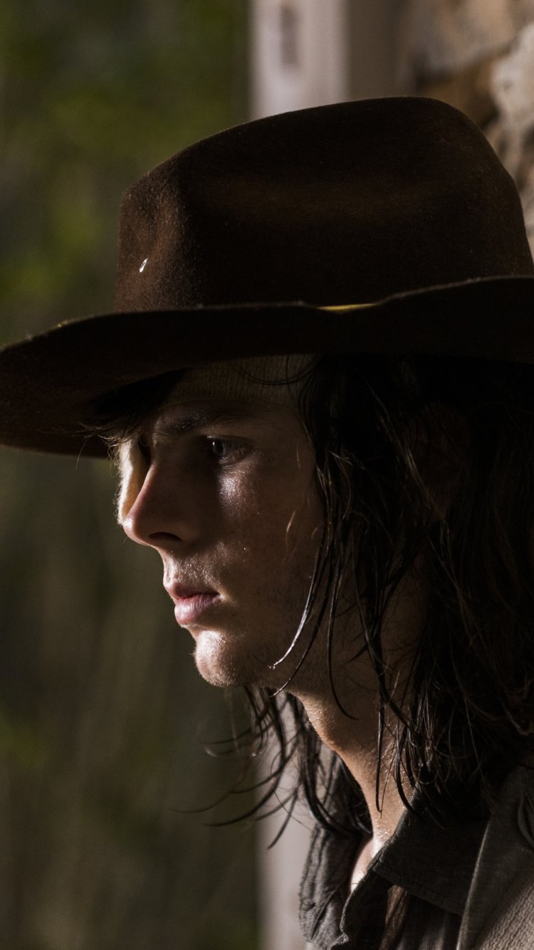 Эмили Кинни Ходячие мертвецы смерть