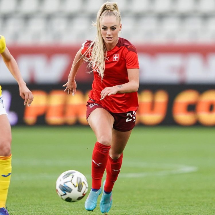 Эмили Браун футболистка