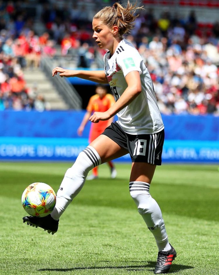 Мелани лойпольц