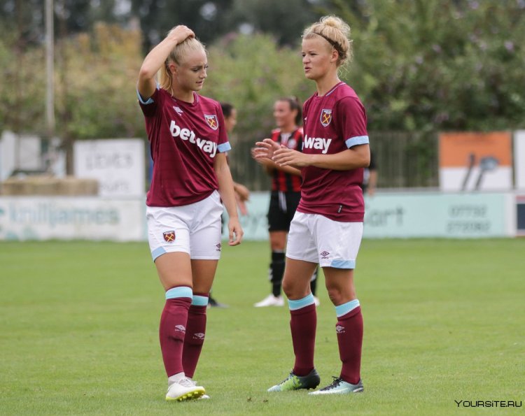 Алиша Леман